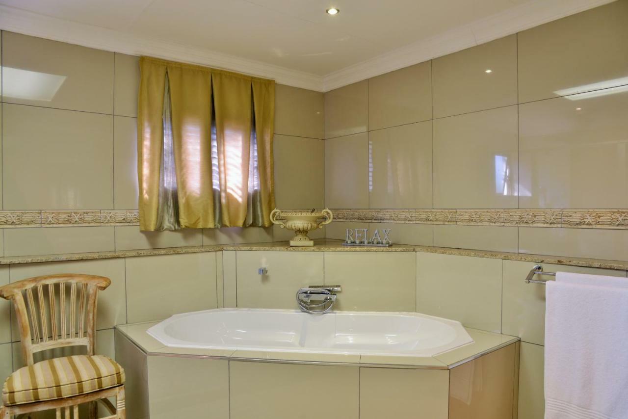 Stirling Manor Boutique Guest House Hartbeespoort Zewnętrze zdjęcie